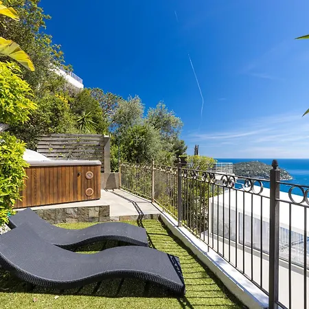 73 Corne D Or - Toit Terrasse - Vue Panoramique - Jaccuzzi *