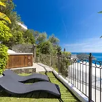 73 Corne D Or - Toit Terrasse - Vue Panoramique - Jaccuzzi *